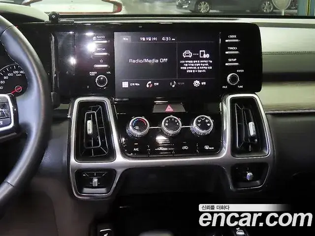 Kia Sorento 2020 — Фото 11/20