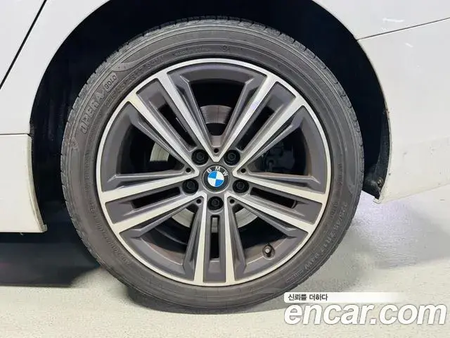 BMW 2 Series Gran Coupe 2021 — Фото 4/20
