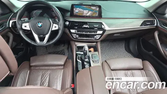 BMW 5 Series 2020 — Фото 7/20