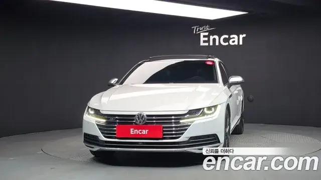 Volkswagen Arteon 2019 — Şəkil 16/20