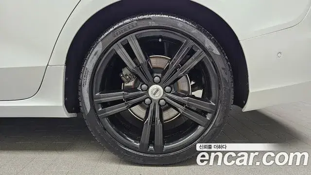 Volvo S60 2020 — Photo 23/34