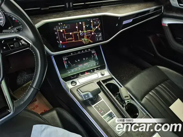 Audi A7 2021 — Фото 8/19
