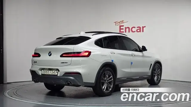 BMW X4 2020 — Фото 2/20