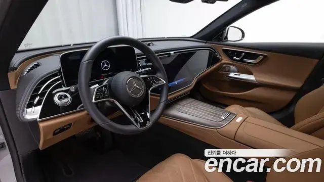 Mercedes-Benz E-Class 2026 — Фото 16/19