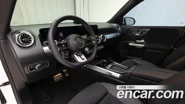 Mercedes-Benz GLB-Class 2026 — Фото 15/18