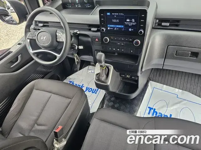 Hyundai Staria 2022 — Фото 7/20