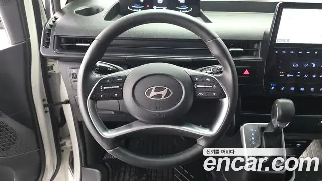 Hyundai Staria 2025 — Фото 12/20