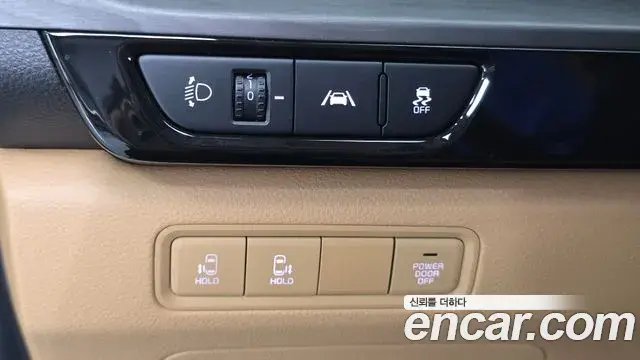 Kia Carnival 2022 — Фото 12/20