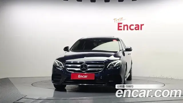 Mercedes-Benz E-Class 2020 — Фото 3/20
