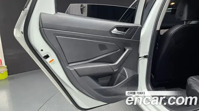 Volkswagen Jetta 2024 — Photo 11/31