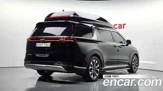 Kia Carnival 2021 — Photo 2/20