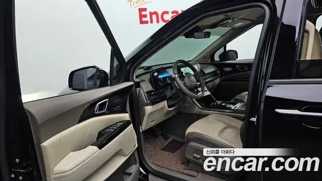 Kia Carnival 2021 — Photo 10/20