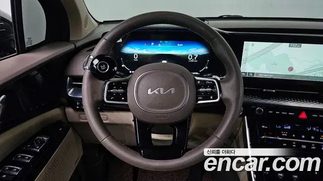 Kia Carnival 2021 — Photo 14/20