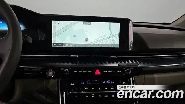 Kia Carnival 2021 — Photo 15/20