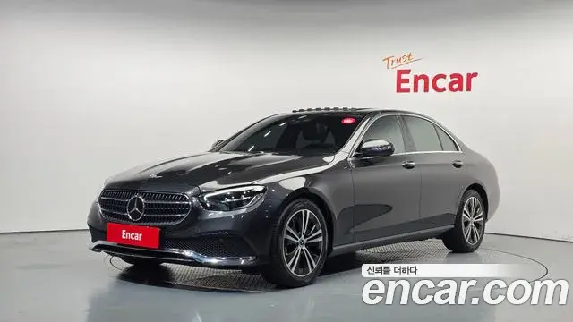 Mercedes-Benz E-Class 2021 — Фото 1/20