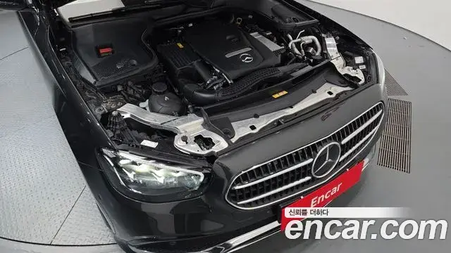 Mercedes-Benz E-Class 2021 — Фото 6/20