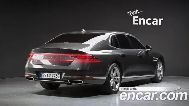 Genesis G90 2023 — Фото 2/20