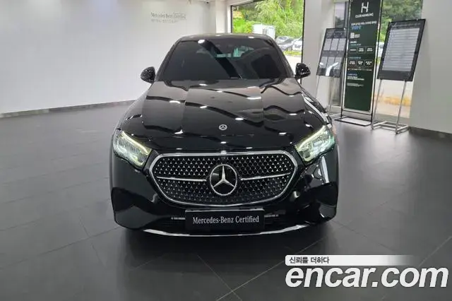 Mercedes-Benz E-Class 2025 — Фото 2/18