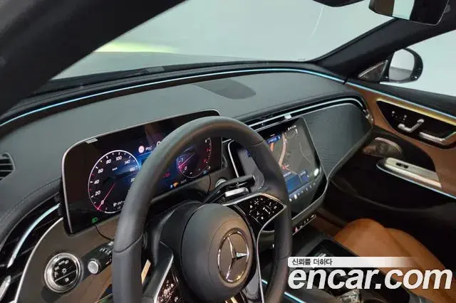 Mercedes-Benz E-Class 2025 — Фото 13/18