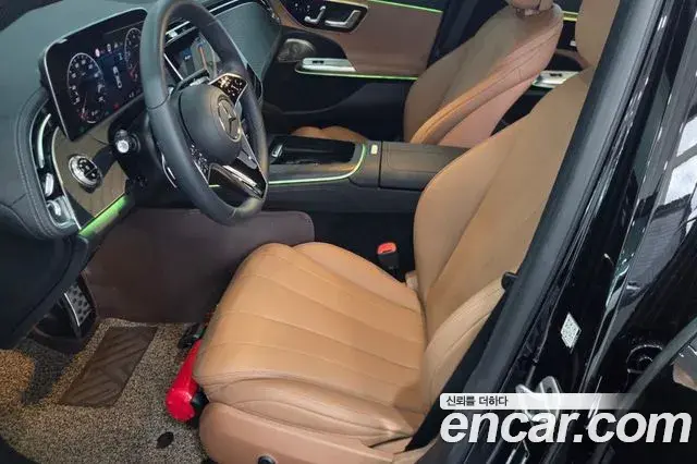 Mercedes-Benz E-Class 2025 — Фото 14/18