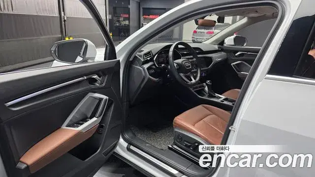 Audi Q3 2022 — Фото 10/20