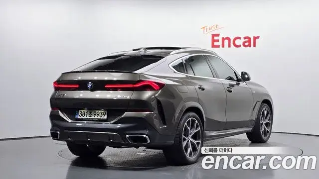 BMW X6 2022 — Фото 2/20
