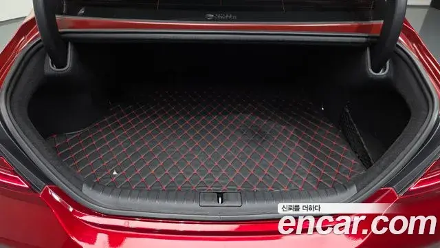 Genesis G70 2022 — Photo 24/36