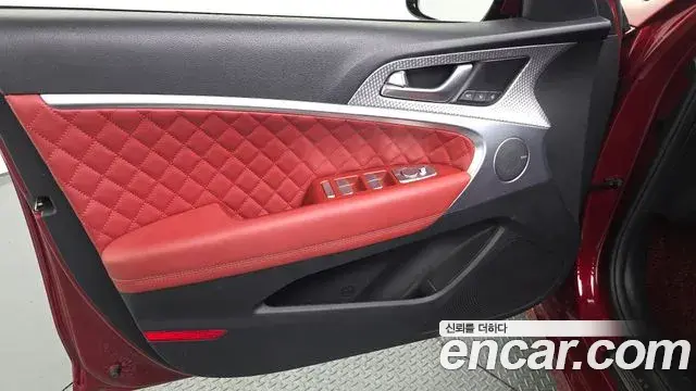 Genesis G70 2022 — Photo 17/36