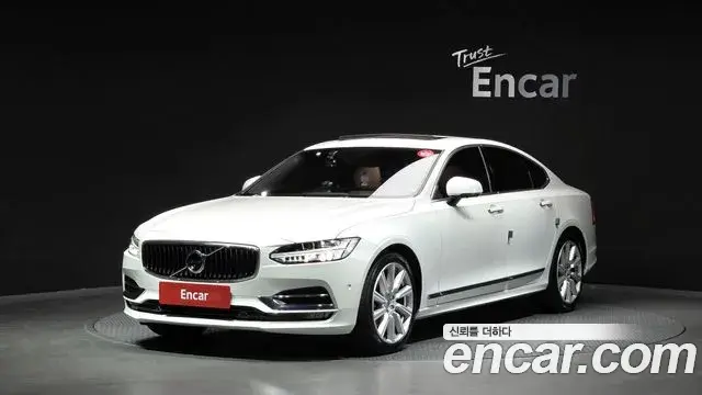 Volvo S90 2019 — Photo 17/20