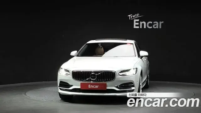 Volvo S90 2019 — Photo 16/20