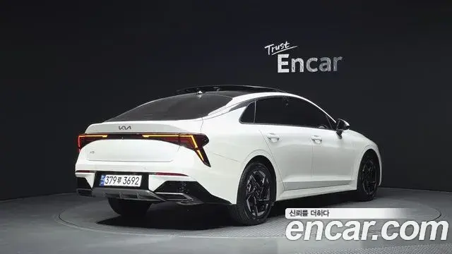 Kia K5 2024 — Şəkil 9/32