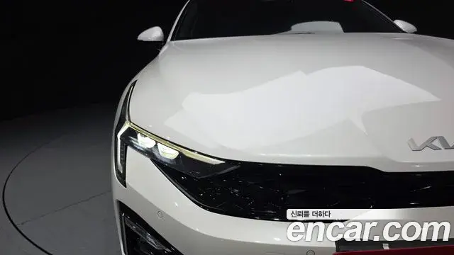 Kia K5 2024 — Şəkil 20/32