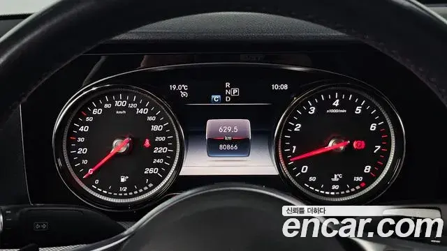 Mercedes-Benz E-Class 2019 — Фото 8/20