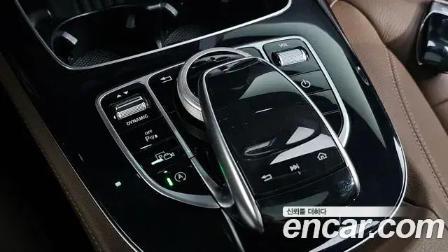 Mercedes-Benz E-Class 2019 — Фото 17/20