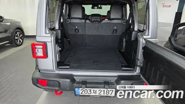 Jeep Wrangler 2021 — Фото 20/20