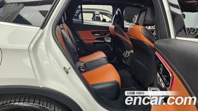 Mercedes-Benz GLC-Class 2024 — Фото 12/20