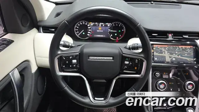 Land Rover Discovery Sport 2021 — Фото 14/20