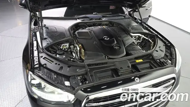 Mercedes-Benz S-Class 2022 — Фото 6/20