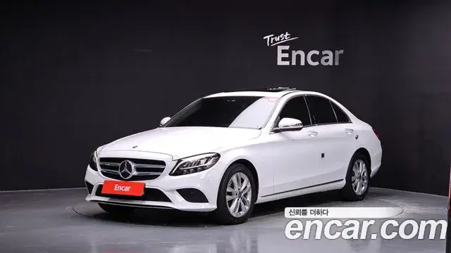 Mercedes-Benz C-Class 2019 — Фото 1/20