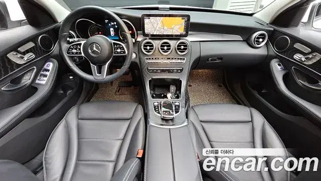 Mercedes-Benz C-Class 2019 — Фото 7/20