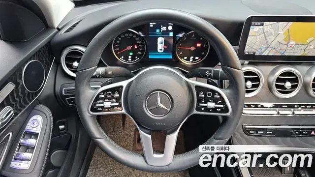 Mercedes-Benz C-Class 2019 — Фото 12/20