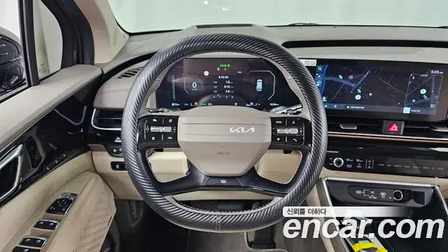 Kia Carnival 2025 — Şəkil 28/34