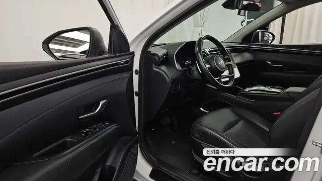 Hyundai The New Tucson 2021 — Фото 8/20