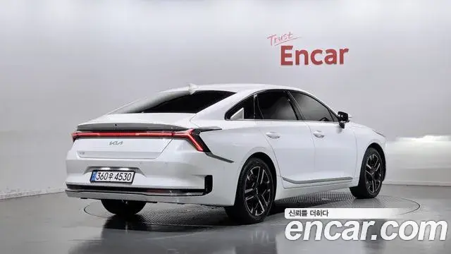 Kia K8 2024 — Photo 11/30