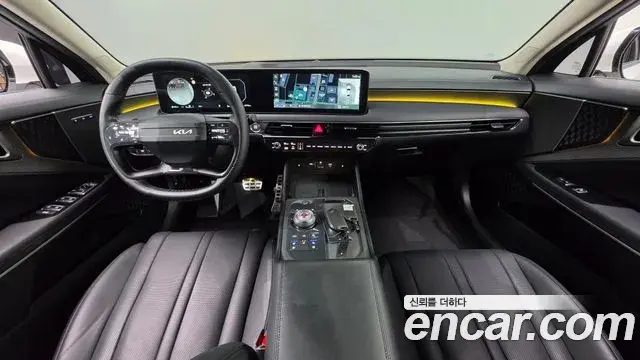Kia K8 2024 — Photo 10/30