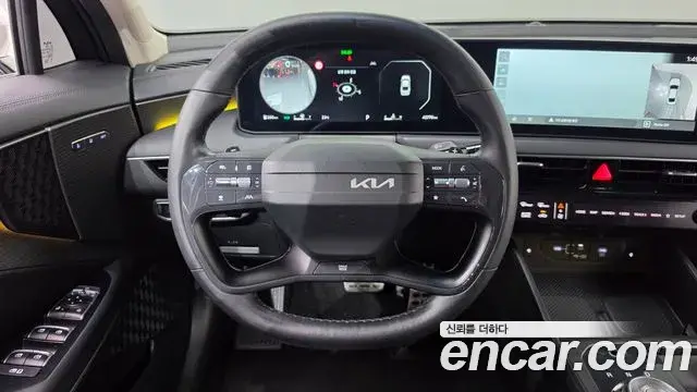 Kia K8 2024 — Photo 12/30