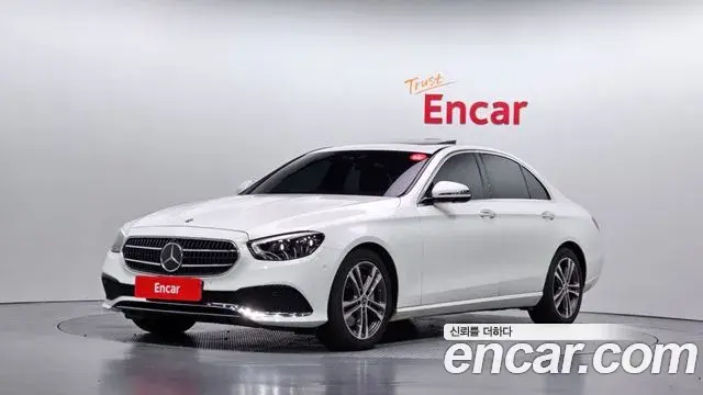Mercedes-Benz E-Class 2021 — Фото 1/20