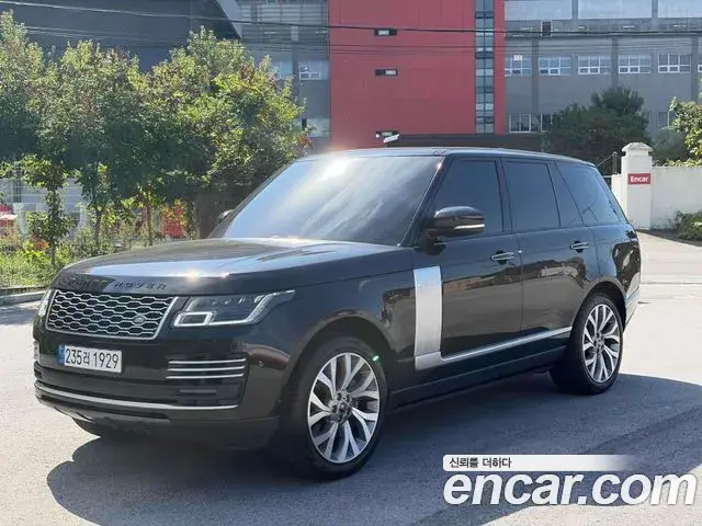 Land Rover Range Rover 2021 — Фото 1/20