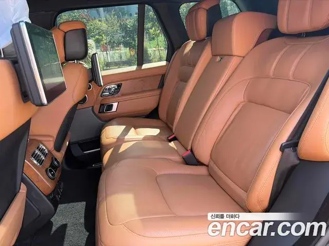 Land Rover Range Rover 2021 — Фото 16/20