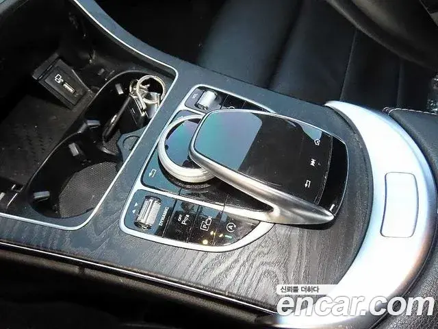 Mercedes-Benz C-Class 2019 — Фото 13/20